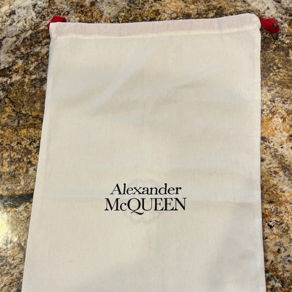 Annonces Sac à main Alexander Mc Queen